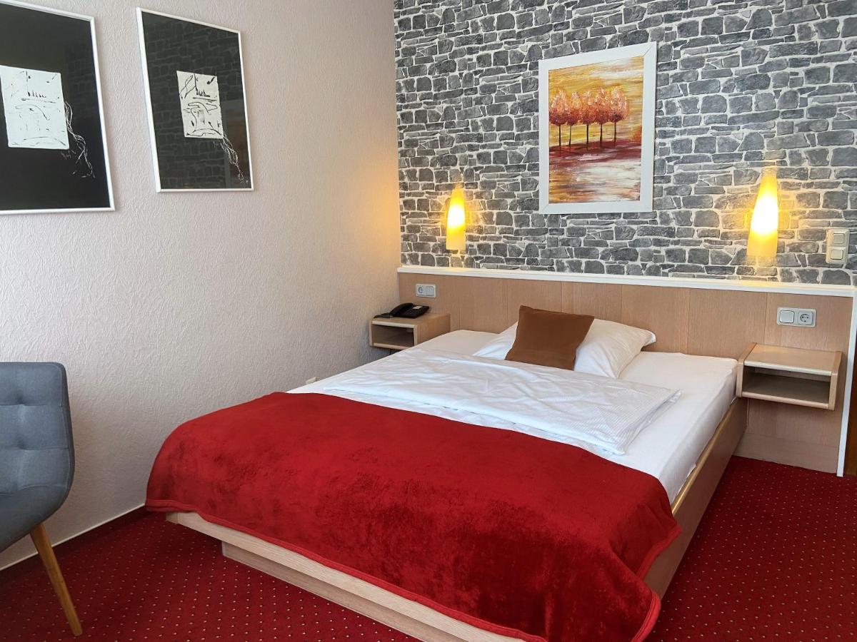 Hotel Stadt Hamburg Am Fluss Saarbruecken Exterior photo